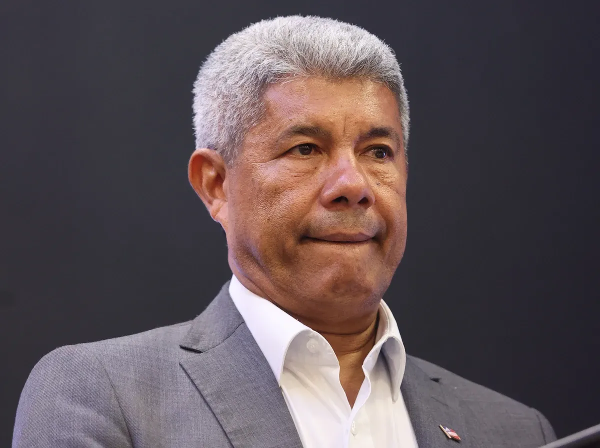 Jerônimo cobra União por precatórios do Fundef e prevê reforma administrativa em 2026.