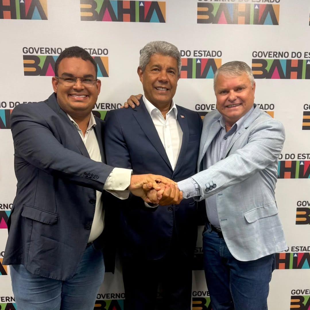 Jerônimo Rodrigues entrega novos veículos de saúde e reforça investimentos em Oliveira dos Brejinhos.