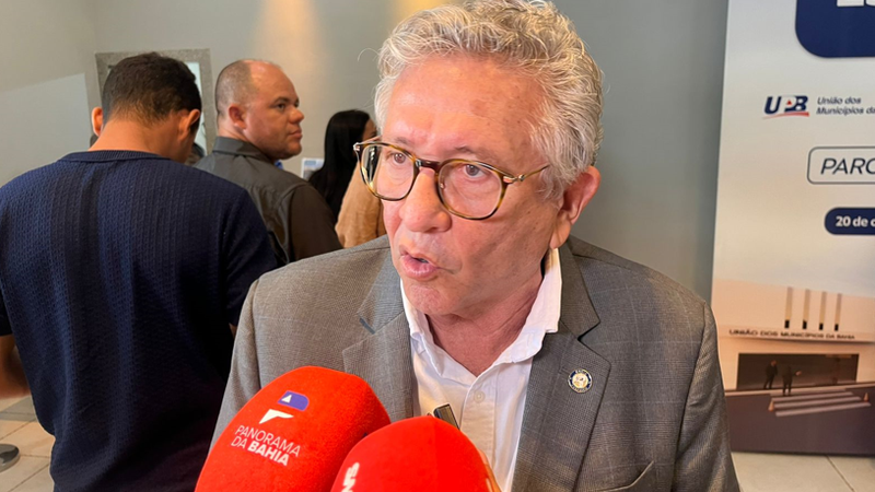 Caetano exalta Lula e destaca impacto da BYD em Camaçari: “Um dos atos políticos e industriais mais fortes que já vi”.