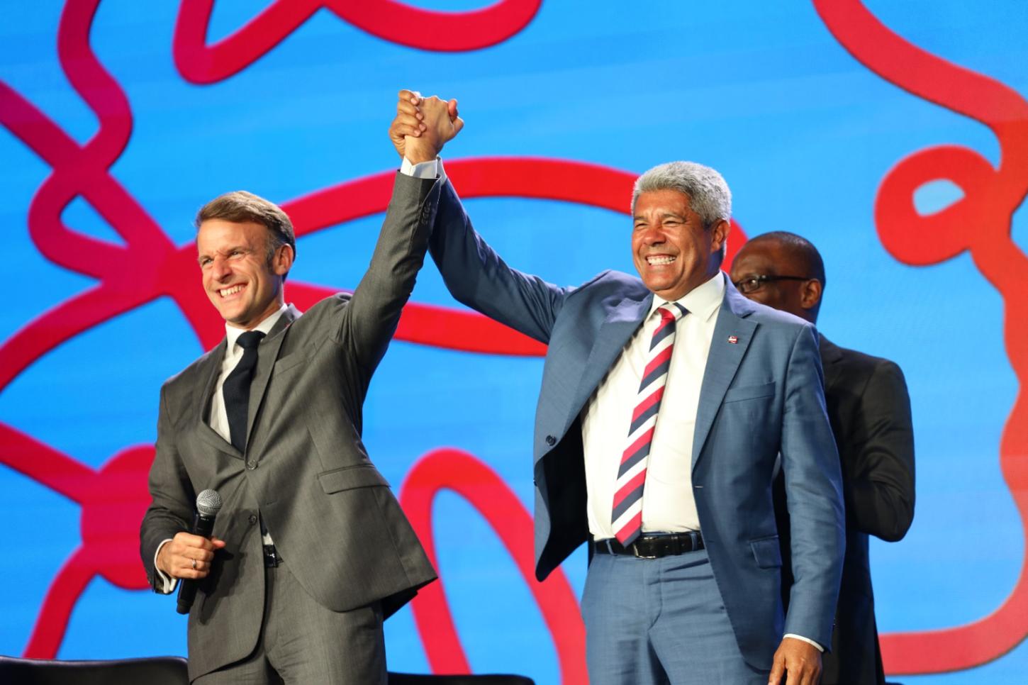 Bahia recebe Macron e se torna palco mundial do diálogo entre Brasil, França e África.