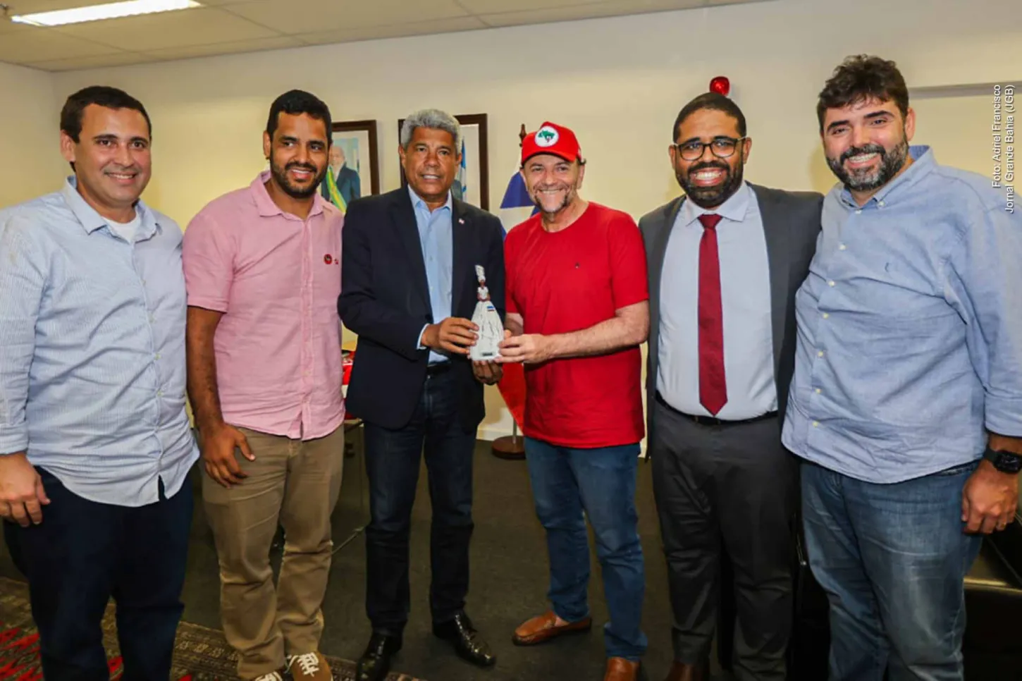 Edinho Silva cumpre agenda política em Salvador e reforça estratégia do PT para 2026.