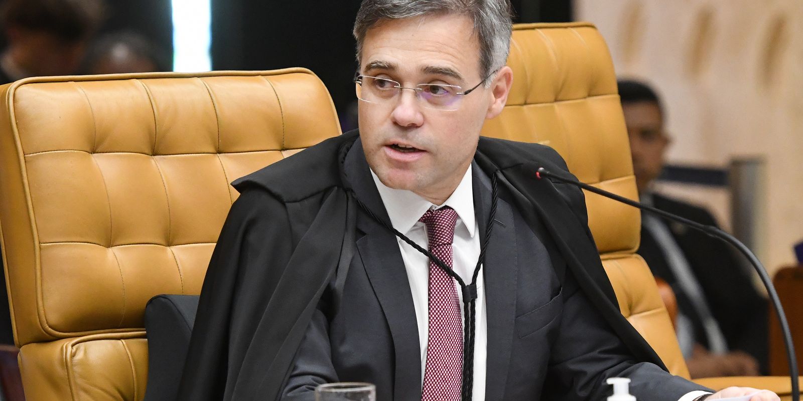 Mendonça devolve dados sigilosos de Vorcaro à CPMI do INSS